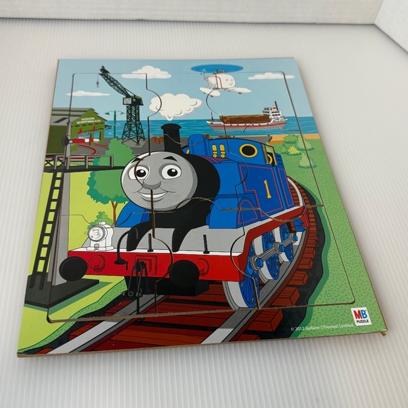 Thomas The Tank Engine Train And Friends 9 Piece Wood Board Tray Puzzle MB - Picture 2 of 7